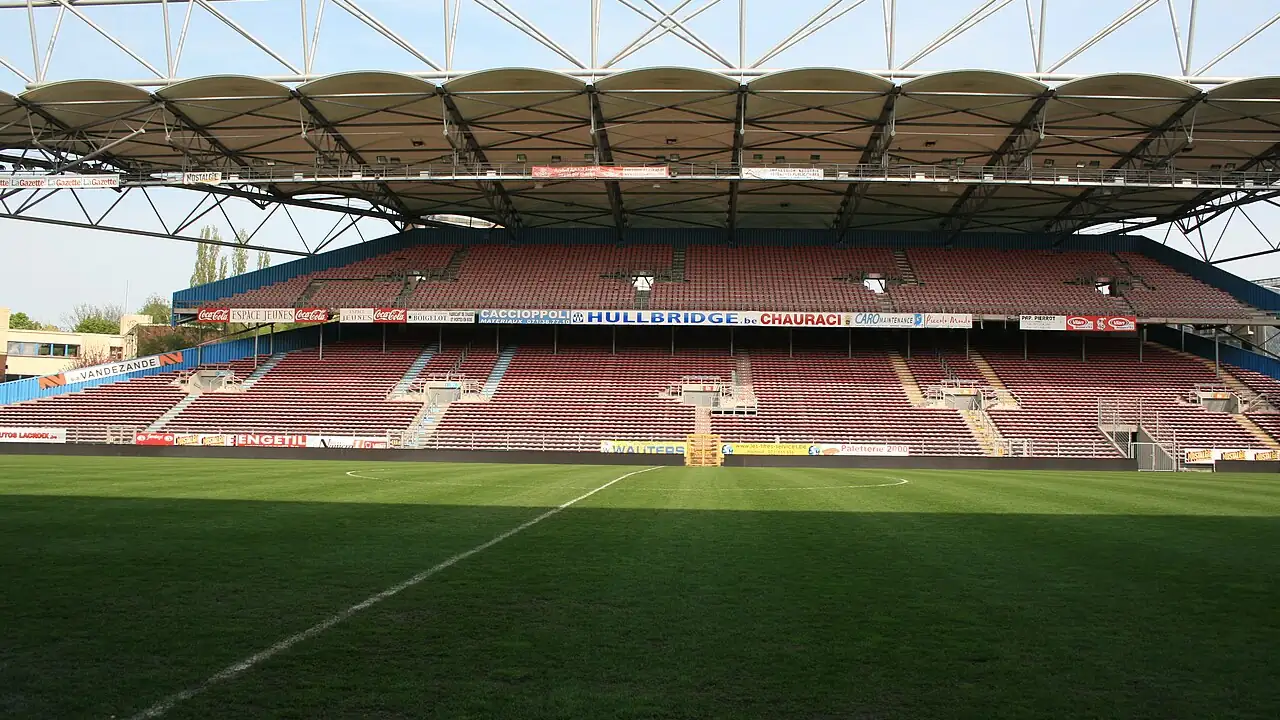 Le stade du Pays de Charleroi, avril 2011