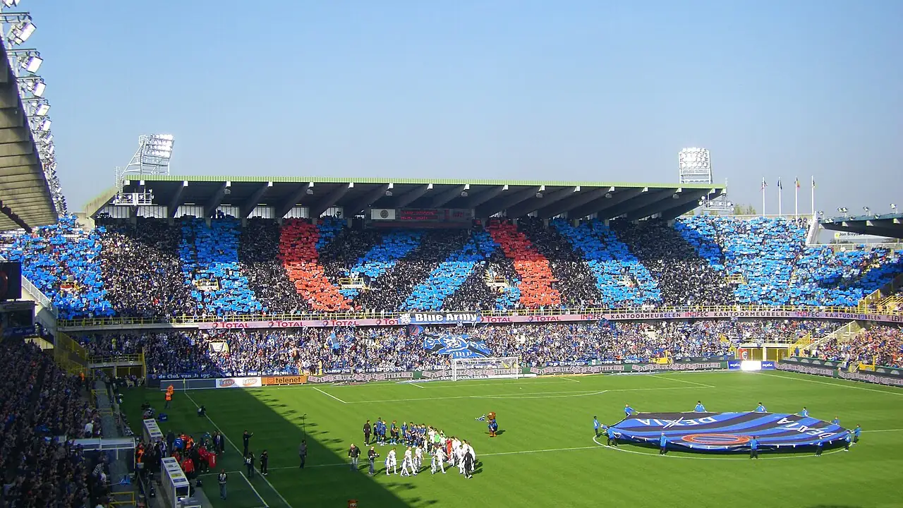 De tifo van de supporters van Club Brugge in het Jan Breydelstadion, voor de match tegen AA Gent, 16 oktober 2011